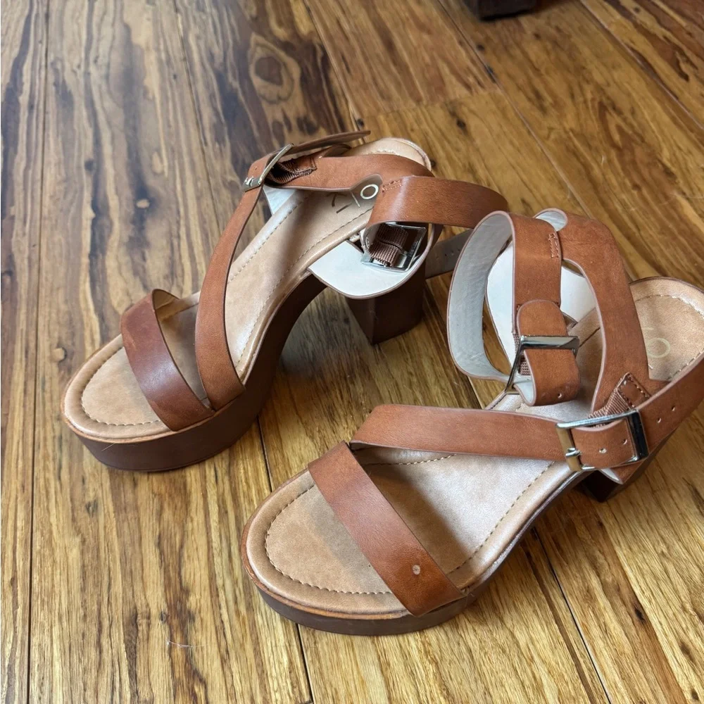 Women’s Brown Platform Block Heel Sandals